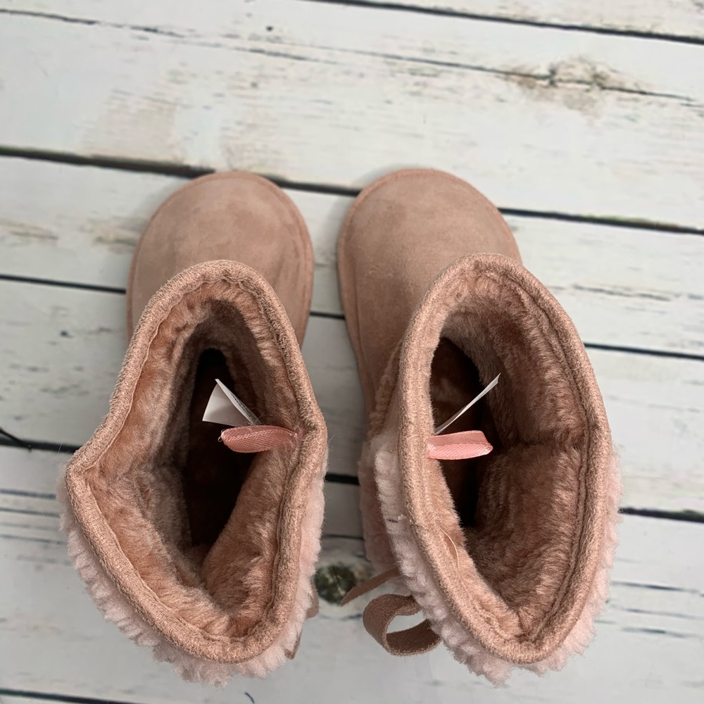 NEW Olivia Miller Girl pink boots - Picture 2 of 7